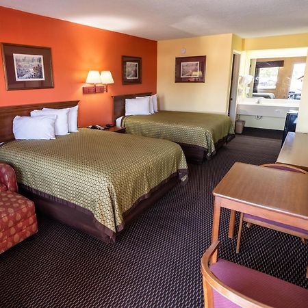 Budget Inn & Suites Hawkinsville Eksteriør billede