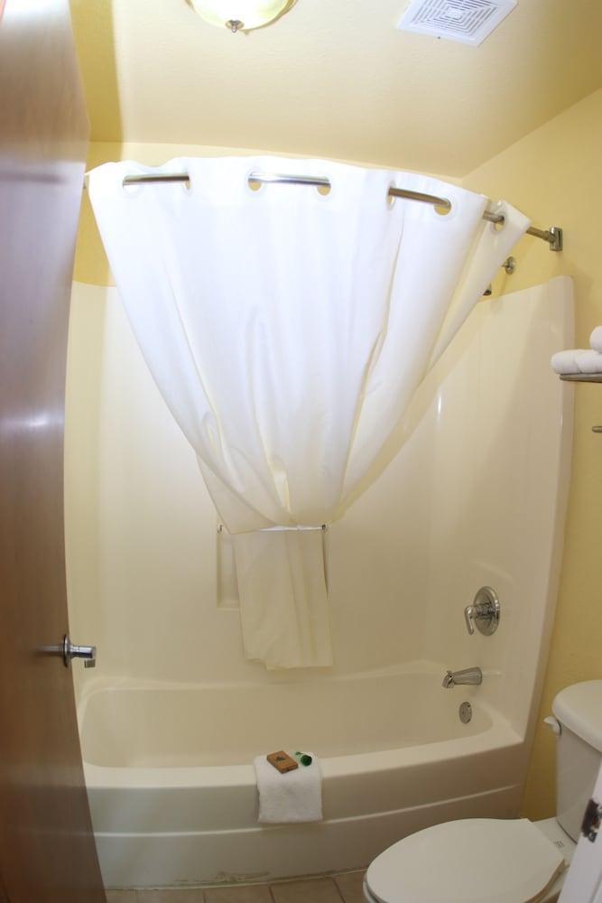 Budget Inn & Suites Hawkinsville Eksteriør billede